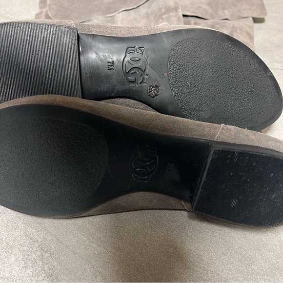 VTG Guess Gray Suede Slouch Boots - Picture 12 of 12